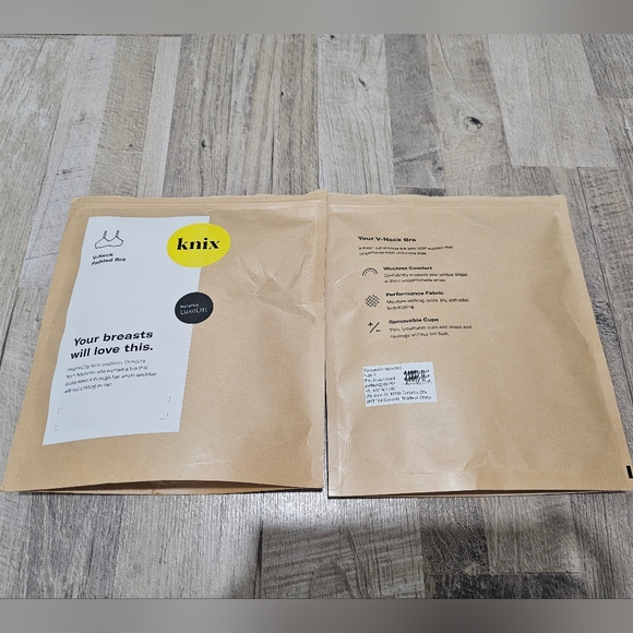 KNIX Padded V-Neck Bra x 2 (Thin Strap) - Picture 2 of 11